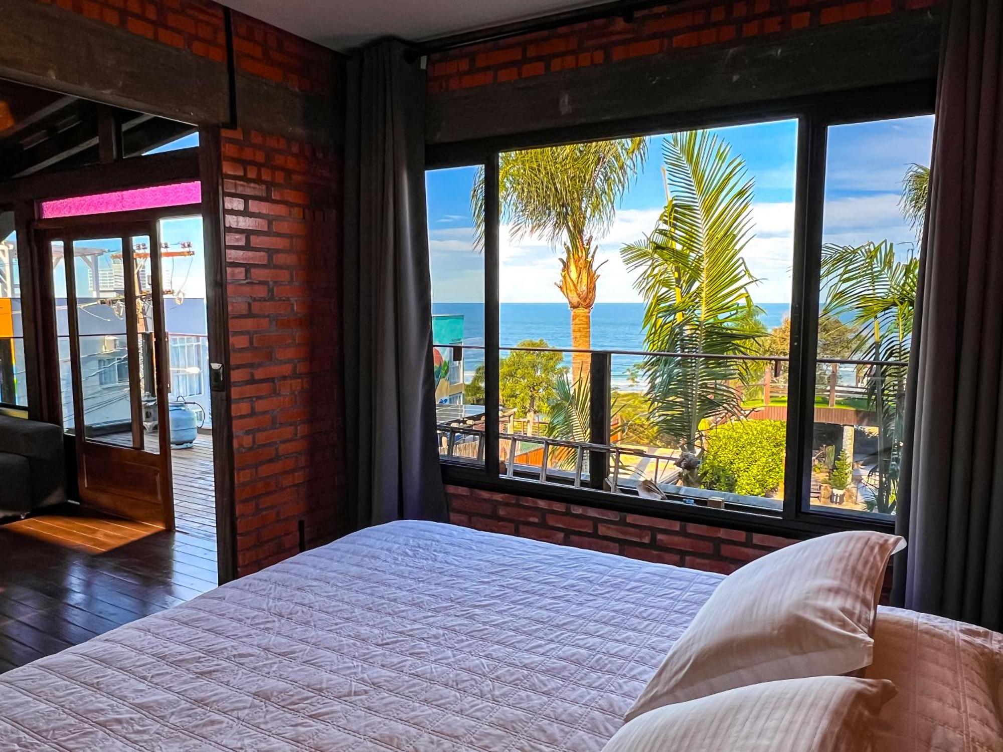 Pousada Descanso Do Rei - Vista Para O Mar & Melhor Localizacao Da Praia Do Rosa Bilik gambar