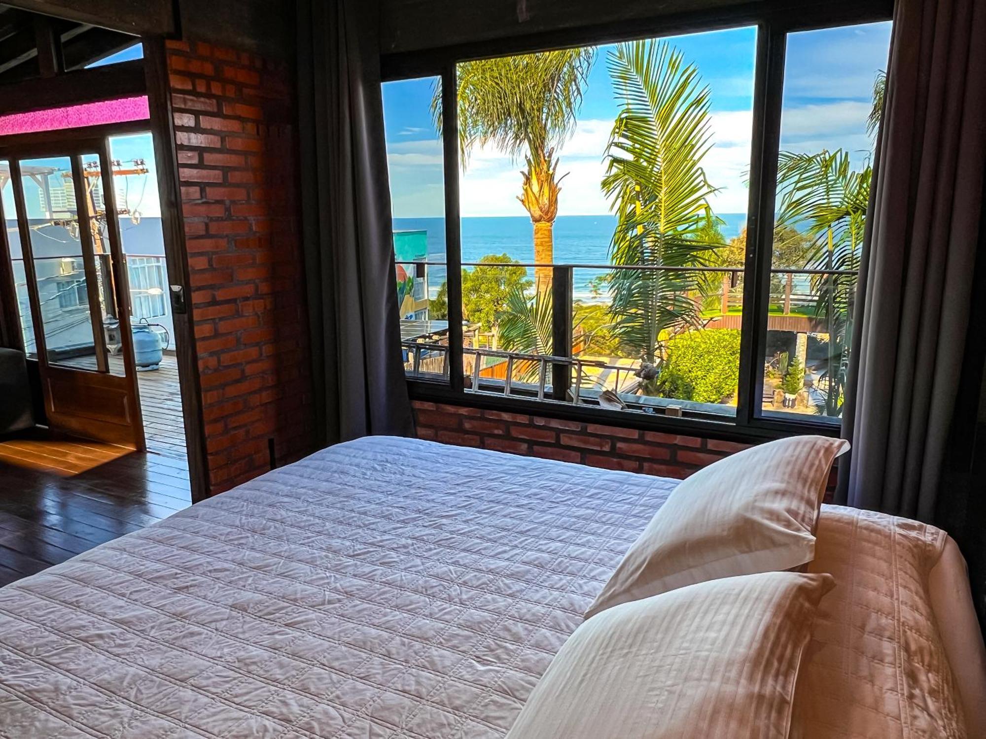 Pousada Descanso Do Rei - Vista Para O Mar & Melhor Localizacao Da Praia Do Rosa Bilik gambar
